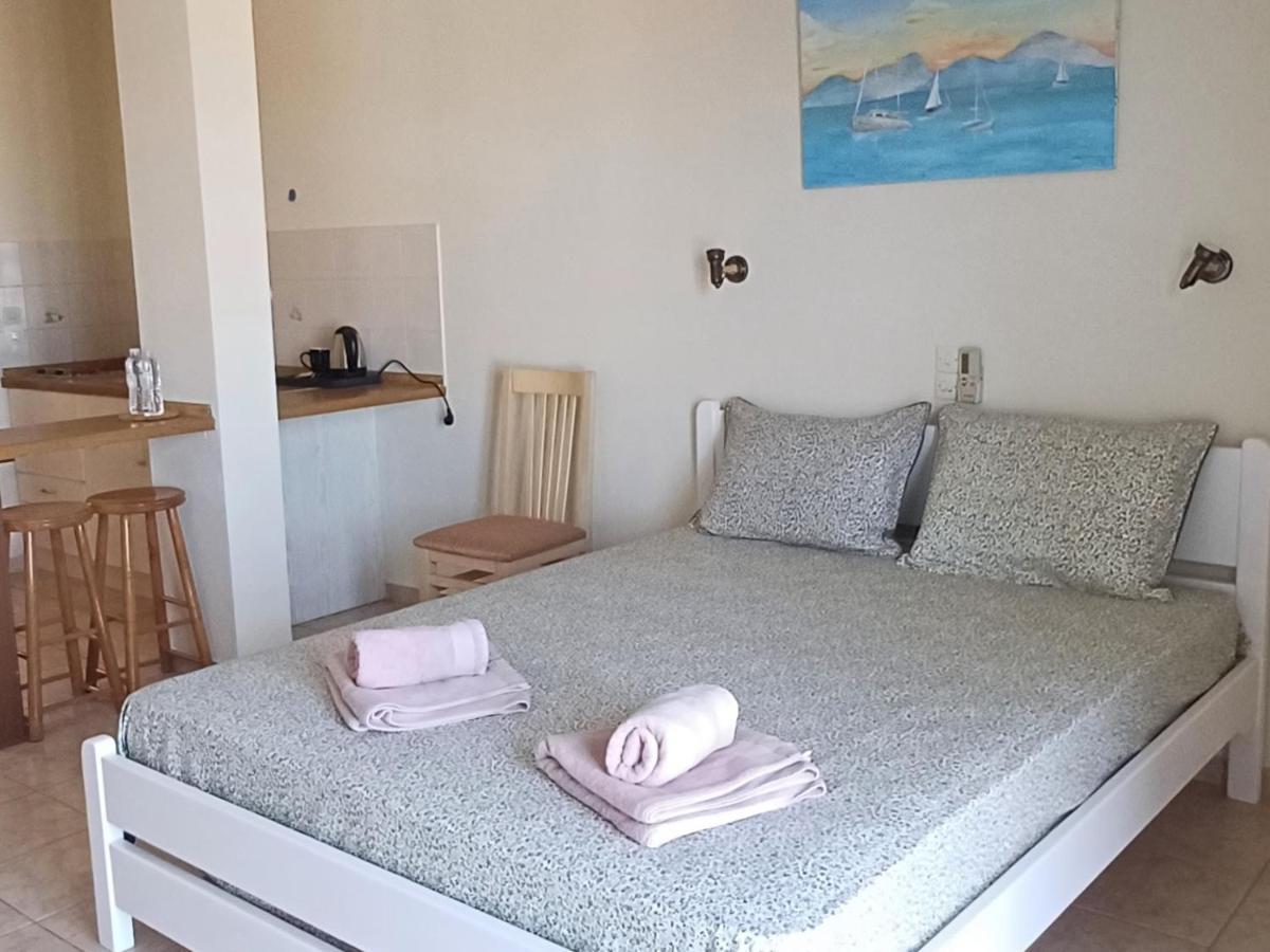 Flora Studios Corfu - Adults Only Benitses  Ngoại thất bức ảnh