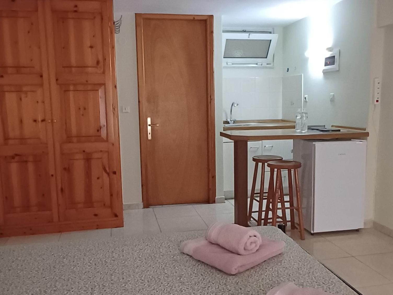 Flora Studios Corfu - Adults Only Benitses  Ngoại thất bức ảnh