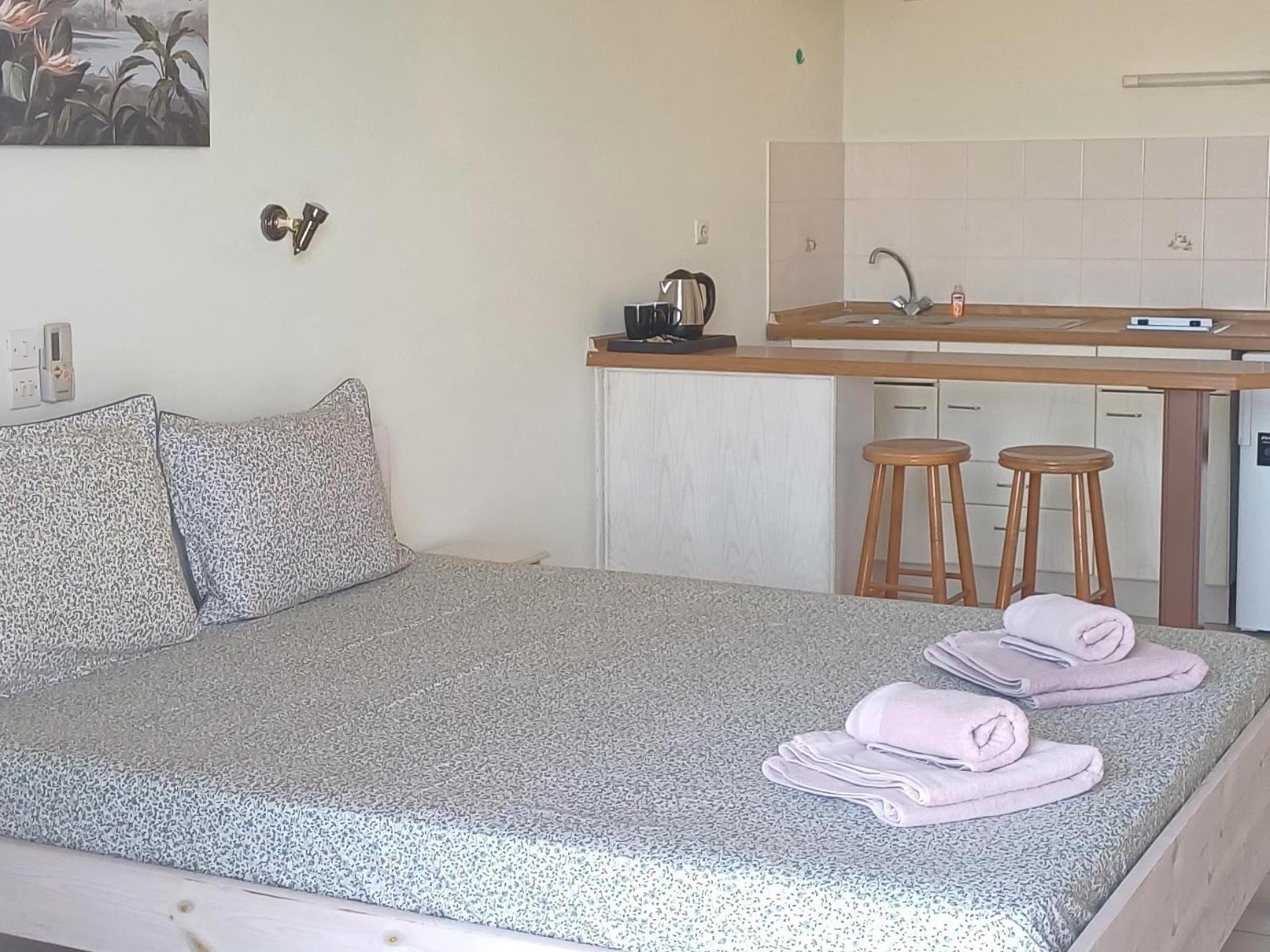 Flora Studios Corfu - Adults Only Benitses  Ngoại thất bức ảnh