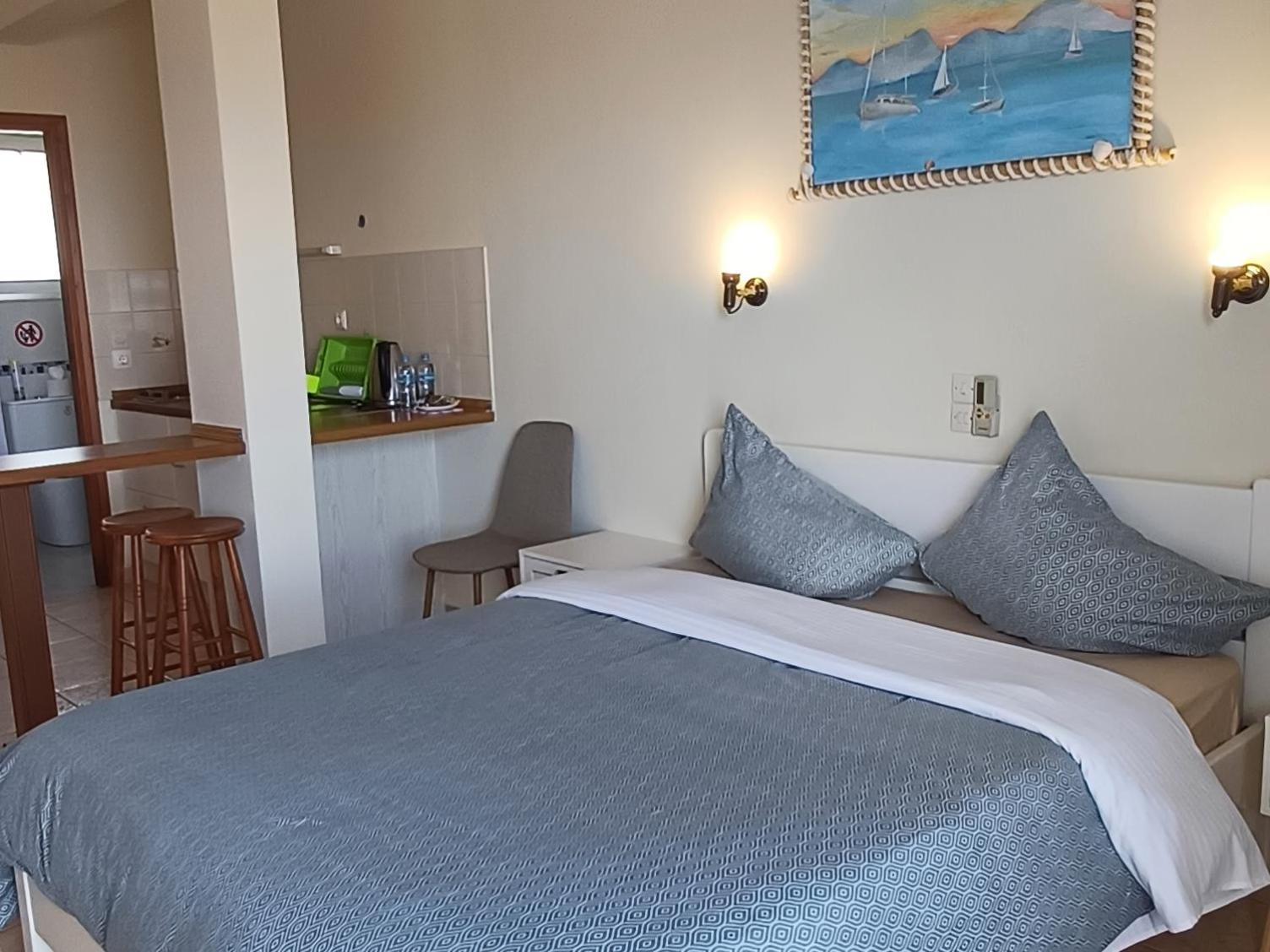 Flora Studios Corfu - Adults Only Benitses  Ngoại thất bức ảnh