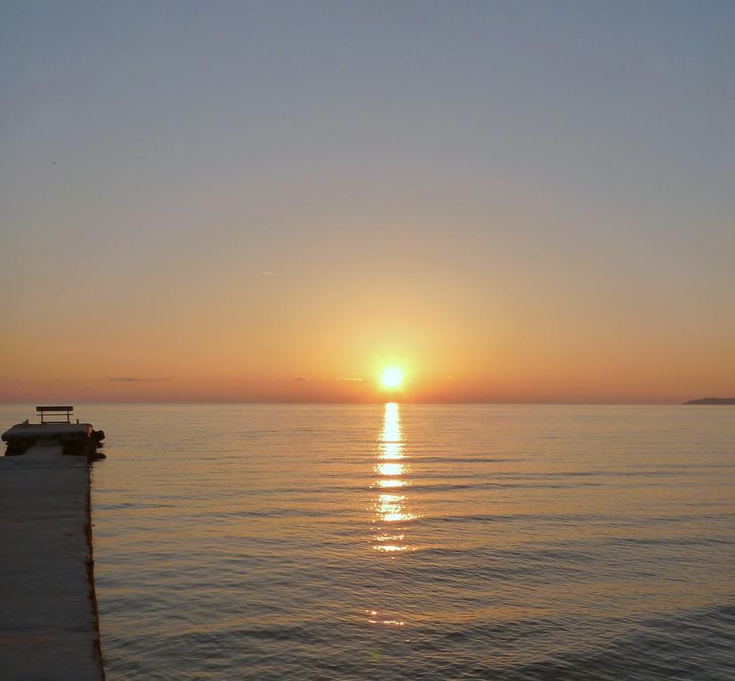 Flora Studios Corfu - Adults Only Benitses  Ngoại thất bức ảnh